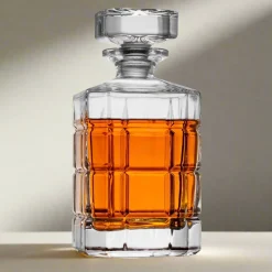 Hot Godinger Radius Whiskey Decanter